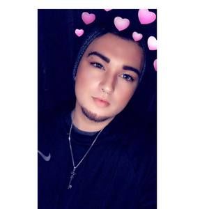 Meet your Posher, Zachary